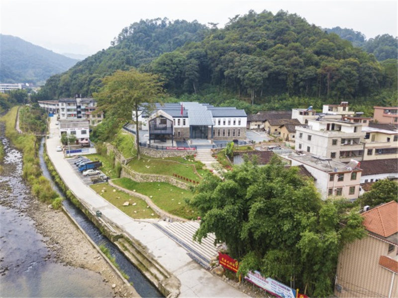 �佭���˾������ۺ�������������-������1